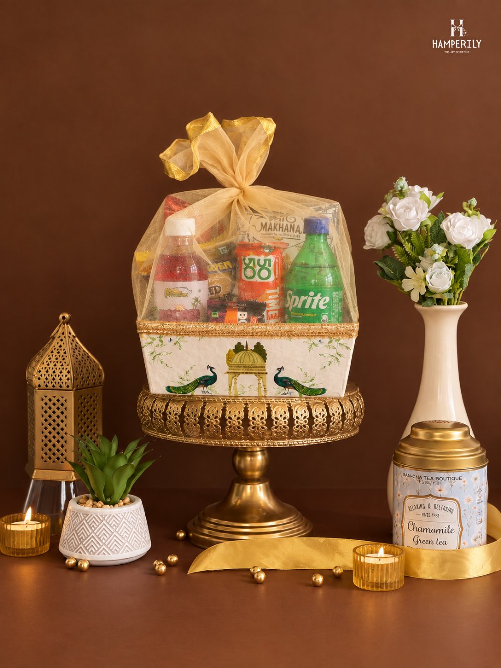 Peacock motif gift box hamper with drinks